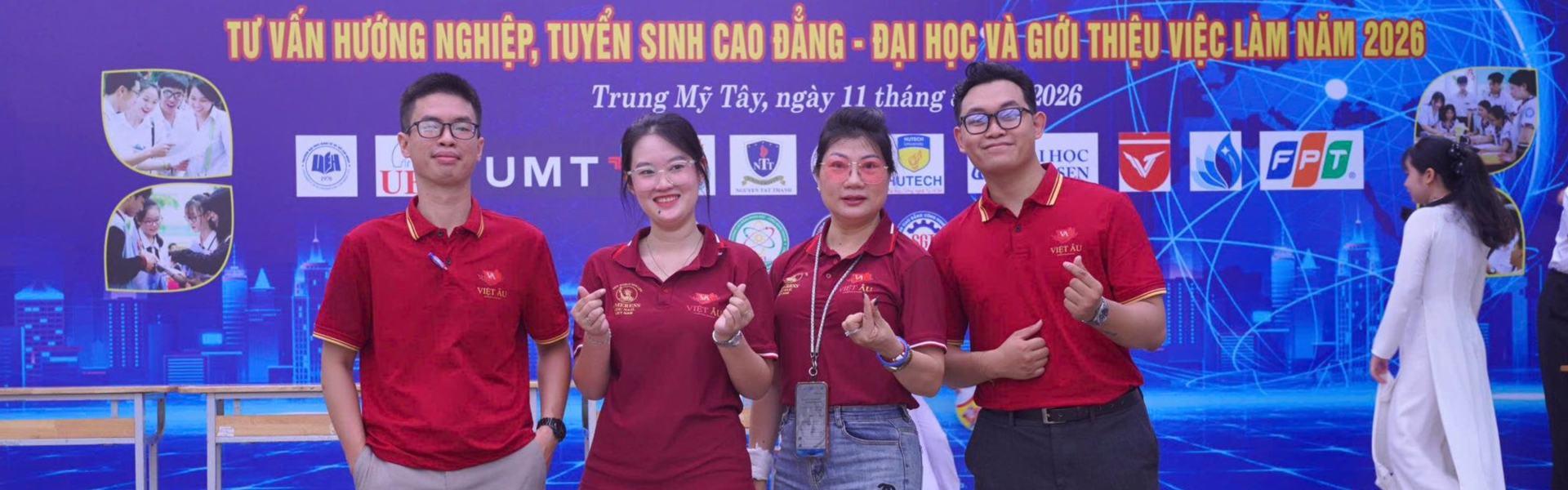 Ảnh BannerTuyển Sinh
